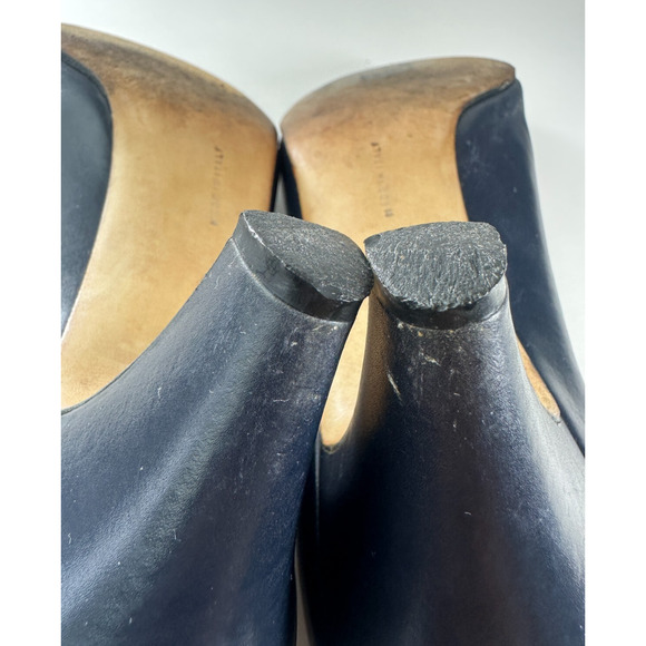 Salvatore Ferragamo Heels Black & Blue Pumps Leather Round Toe Shoe Size 9B 9 - Picture 6 of 16